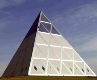 ���_��˹̹��ƽ�c�ͺ�֮���OӋ�����ı�